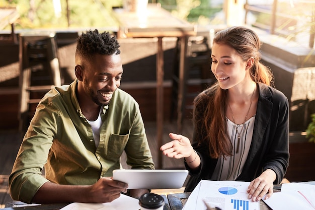 Educação financeira e gestão de orçamento pessoal para brasileiros