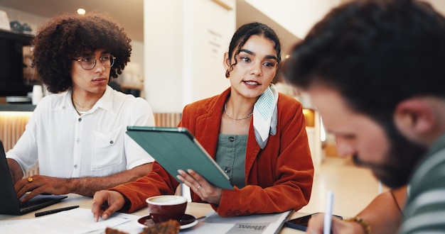 Desenvolvimento de hábitos saudáveis em finanças e independência econômica